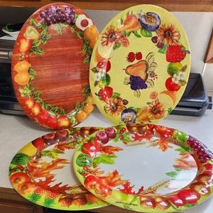 4 piece set  Heavy Duty Plastic  Decorative Serving trays